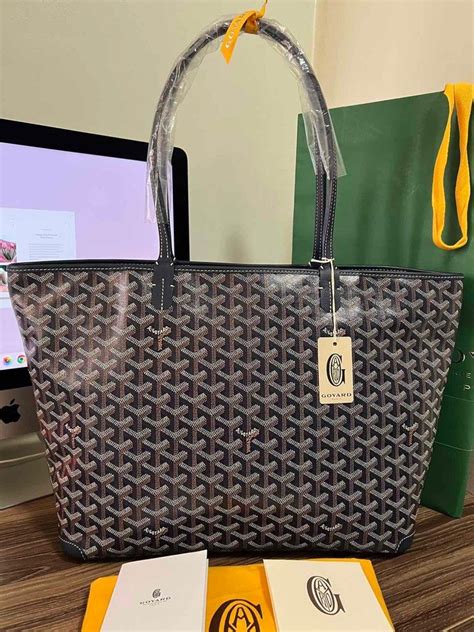 goyard artois mm bag price|goyard artois gm price.